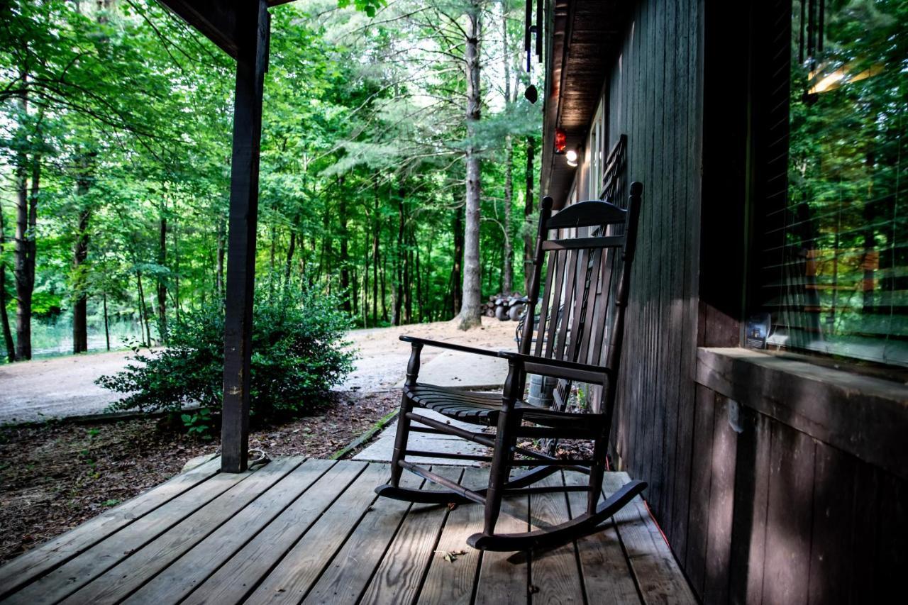 Avenwood Cabins Logan Luaran gambar