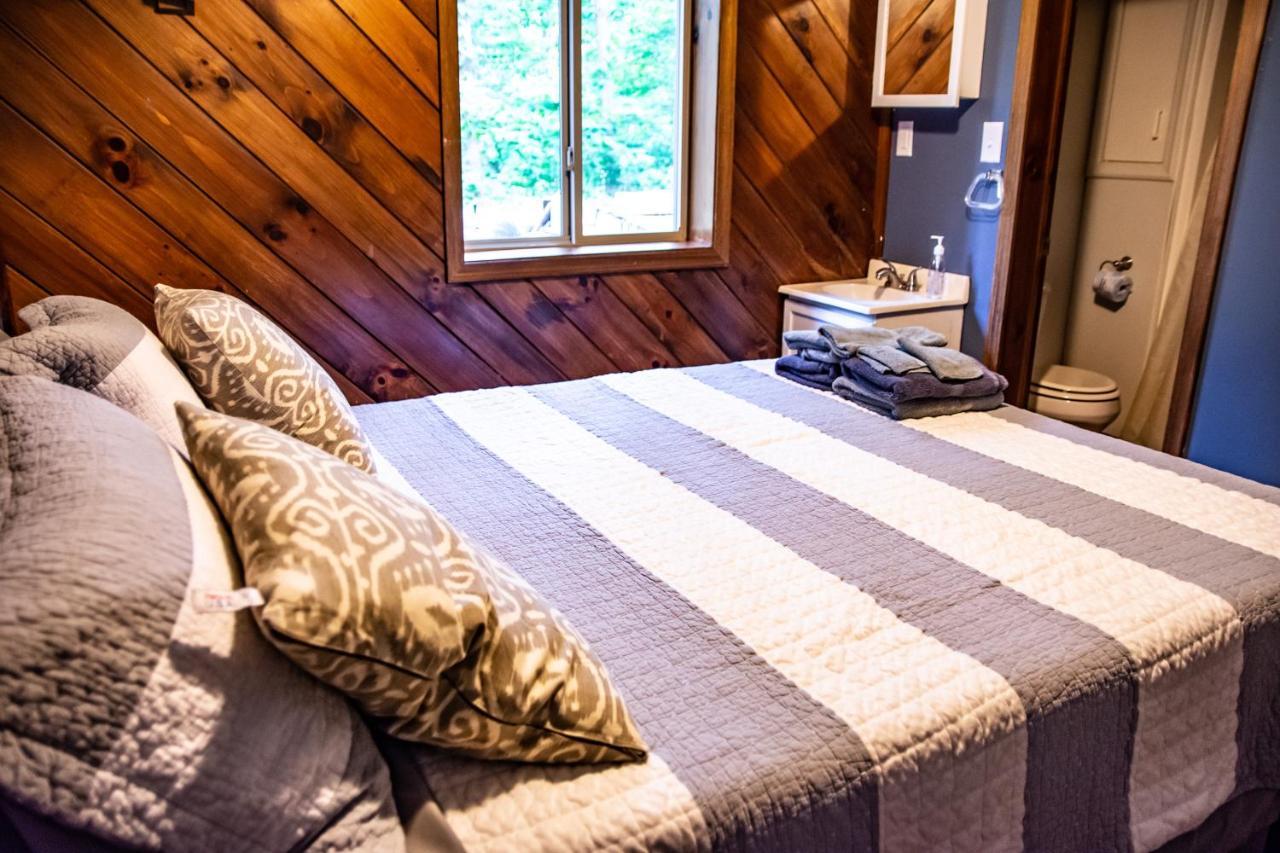 Avenwood Cabins Logan Luaran gambar