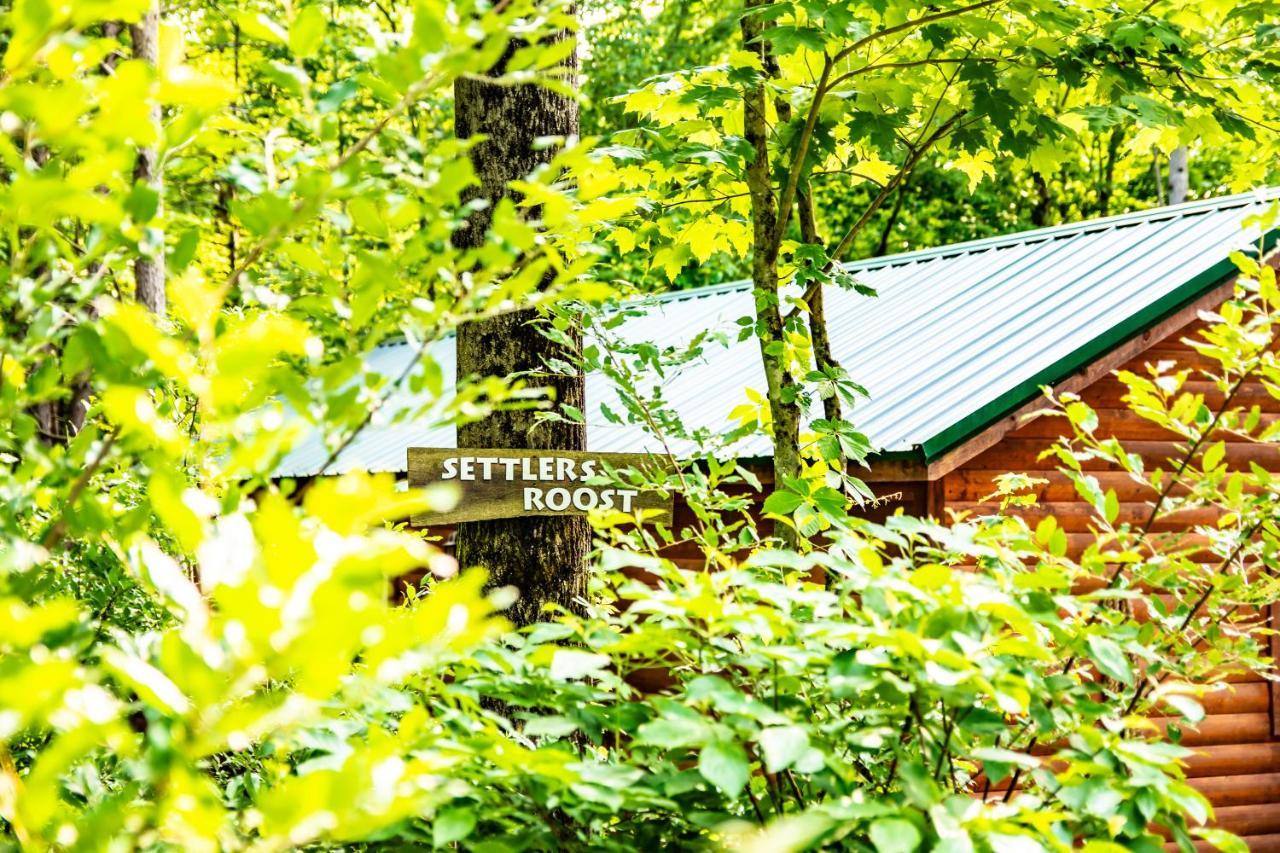 Avenwood Cabins Logan Luaran gambar
