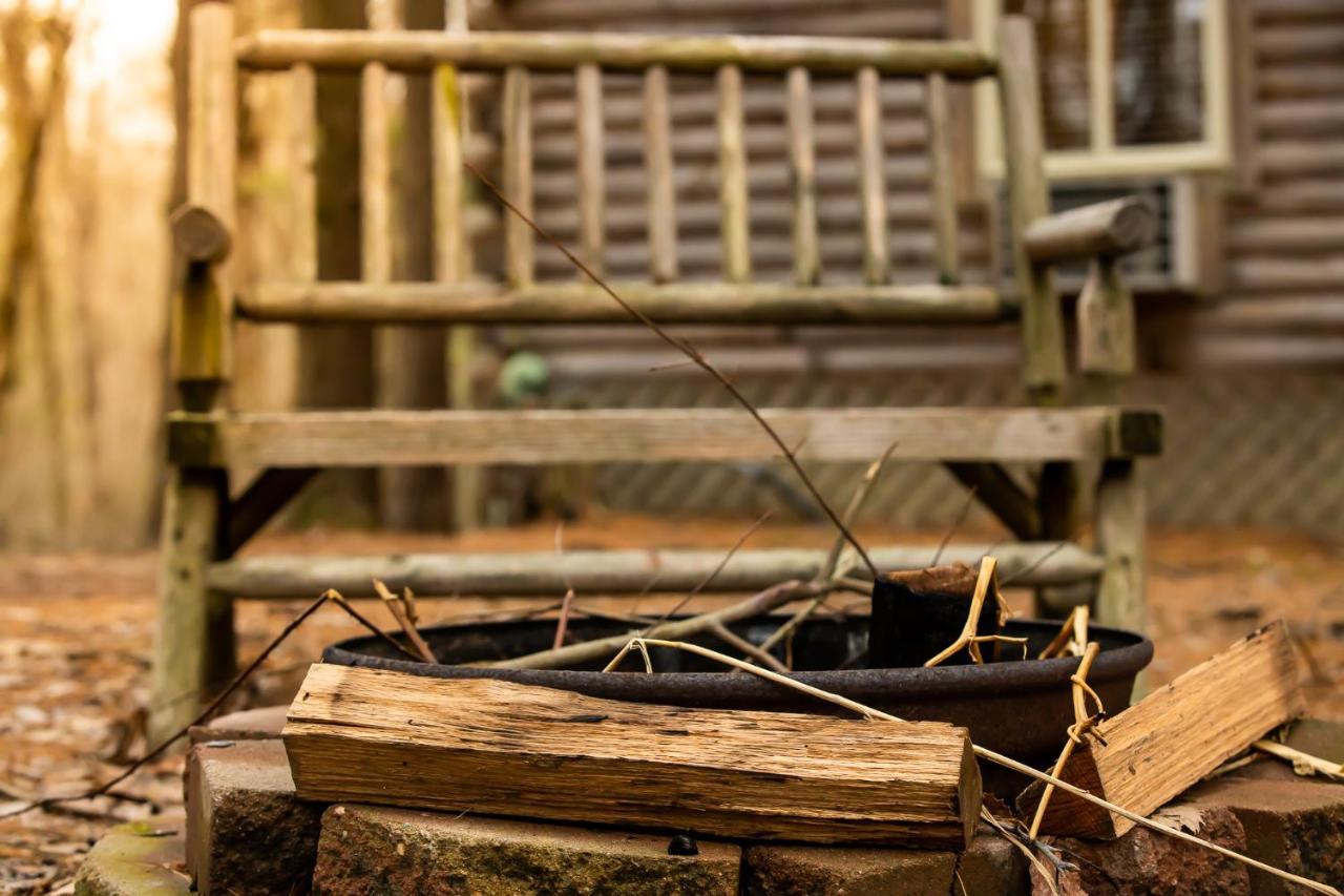 Avenwood Cabins Logan Luaran gambar