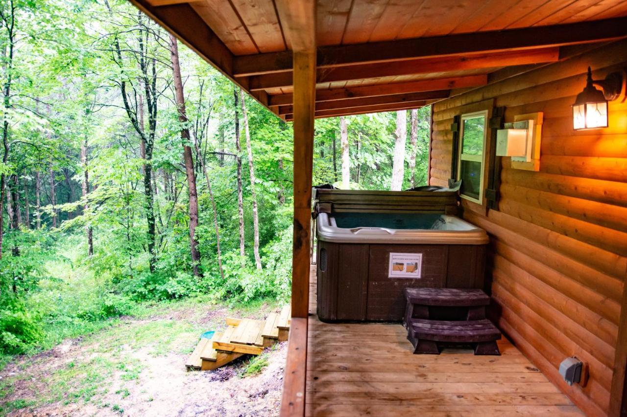 Avenwood Cabins Logan Luaran gambar