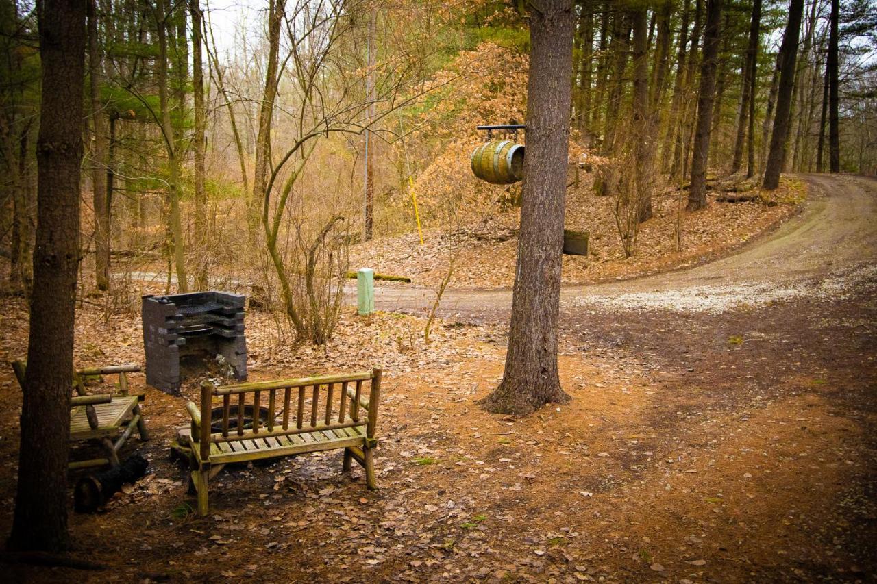 Avenwood Cabins Logan Luaran gambar