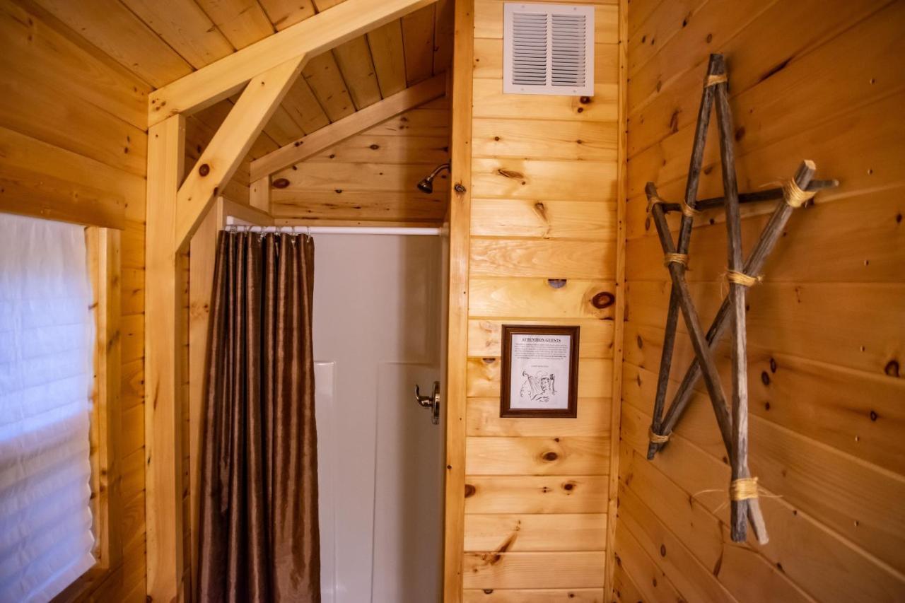 Avenwood Cabins Logan Luaran gambar