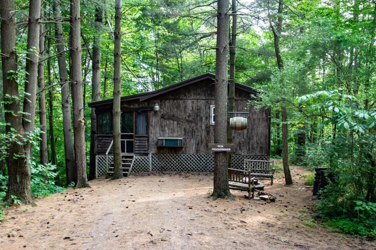 Avenwood Cabins Logan Luaran gambar