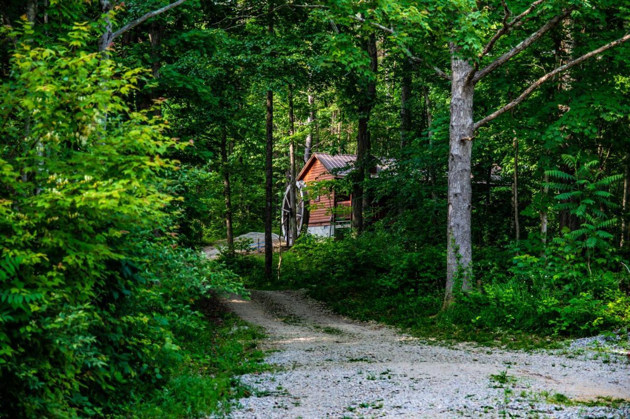 Avenwood Cabins Logan Luaran gambar