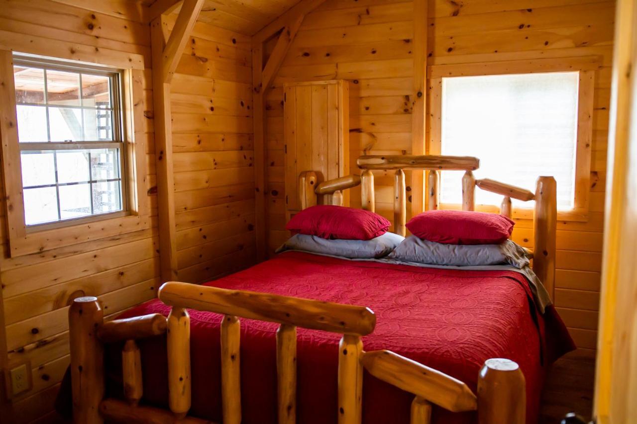 Avenwood Cabins Logan Luaran gambar